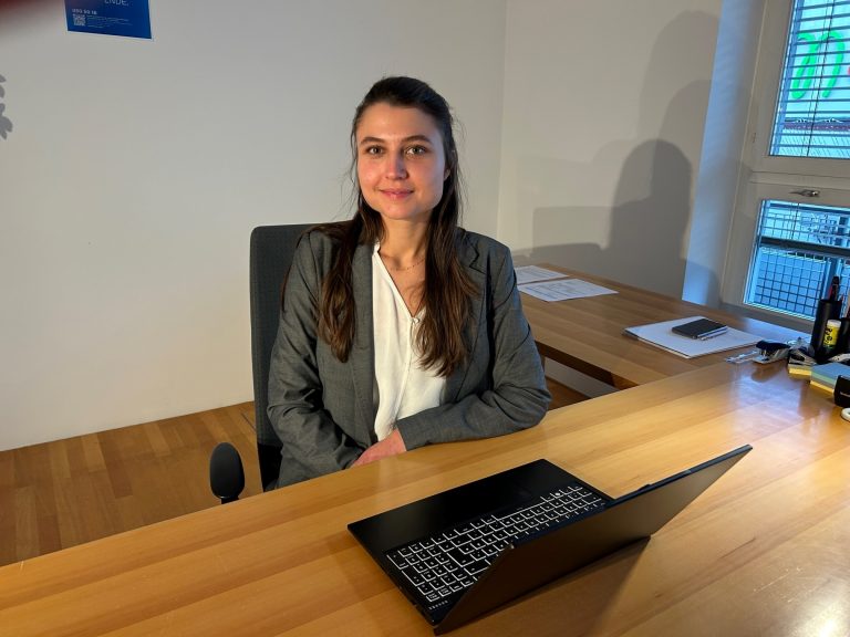 Katharina Kalb in ihrem Büro in der Dornbirner Schulgasse. <span class="copyright">vn/sohm</span>