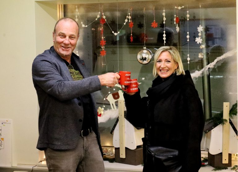 Peter Kühn, Leiter der Lebenshilfewerkstätte Ecopark Hörbranz, gemeinsam mit Ute Fetz vom Familienservice der Lebenshilfe. <span class="copyright">CHF/6</span>