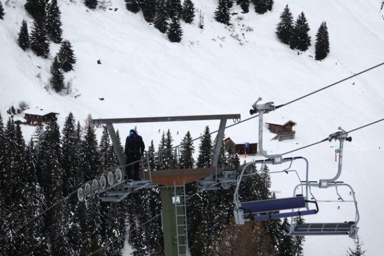 Experten suchen derzeit nach der konkreten Ursache für den Liftunfall im Zillertal. <span class="copyright">apa/zoom tiroö</span>