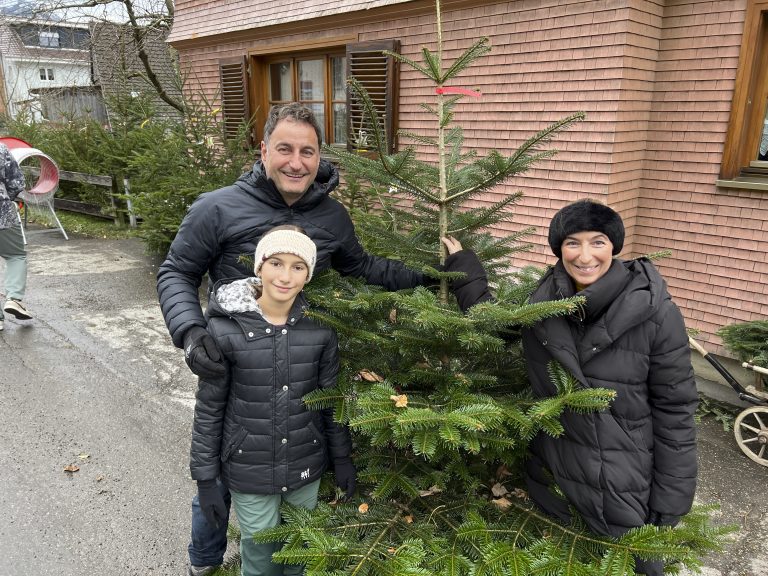 Mohren-GF Thomas Pachole und Petra mit Tochter Linnea.