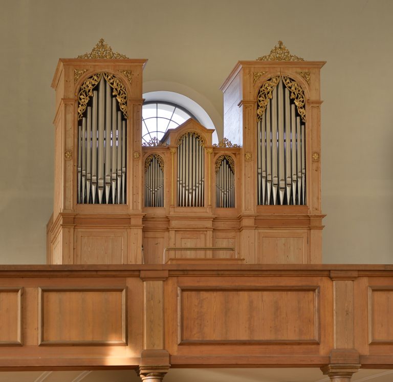Die Pfarrkirche Hittisau beherbergt eine einzigartige Orgel, die von 1867 bis 1869 von Orgelbauer Alois Schönach in Schleifladenbauweise geschaffen wurde. <span class="copyright">rufre@lenz-nenning.at</span>