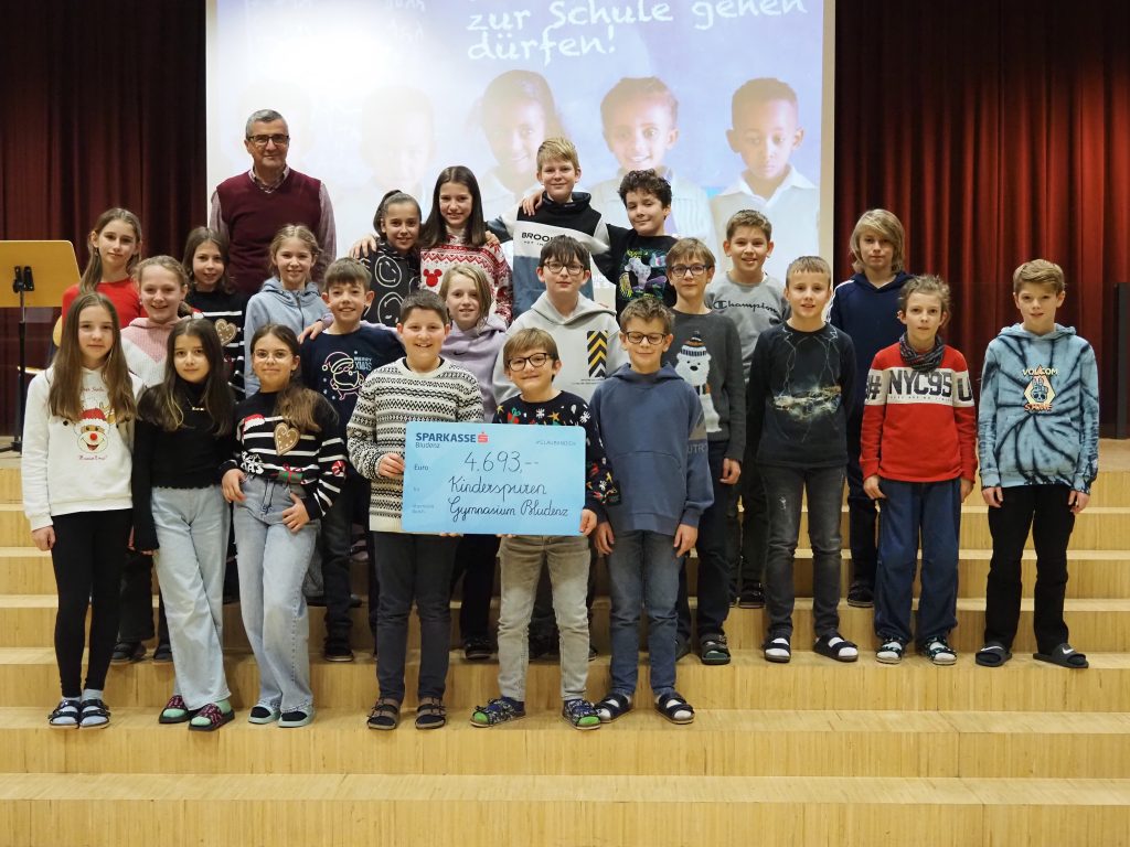 Bundesgymnasium Bludenz sammelte wieder Geld für das Projekt &#8220;kinderspuren&#8221;