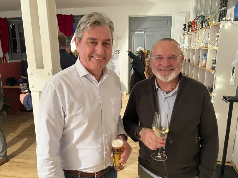 Rechtsanwalt Dieter Klien und Helmut Sampl .