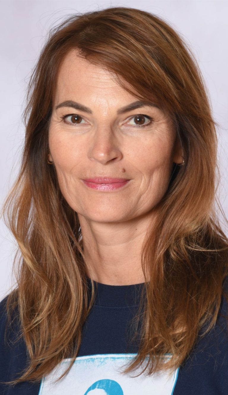 Diese Aktion unterstreicht die Notwendigkeit, Gewalt gegen Mädchen und Frauen entgegenzutreten und betont die Bedeutung von Gleichberechtigung und gegenseitigem Respekt. <em>Silvana Opacic, Lehrerin an der Mittelschule Wolfurt</em>