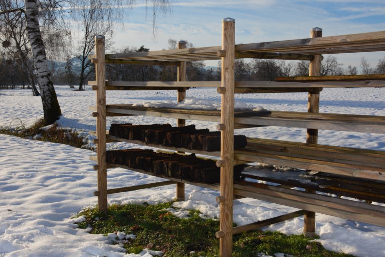 Im Lauteracher Ried stehen Torfständer. <span class="copyright">AFP</span>