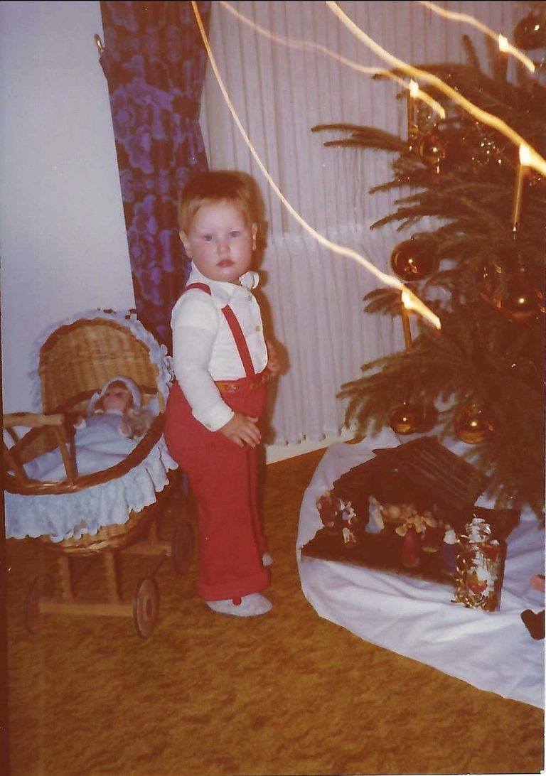 Mirjam Steinbock im Jahr 1975 an Weihnachten. 