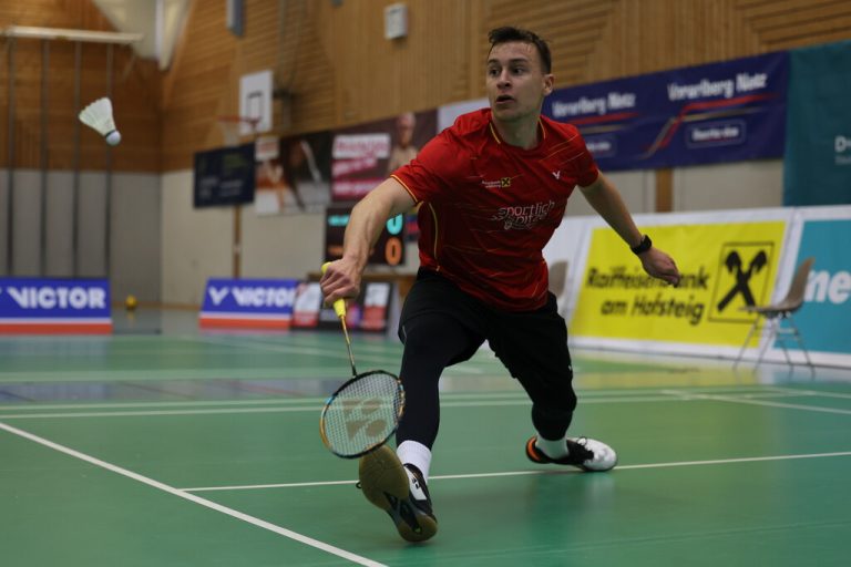 Andras Krapez hält nach zehn Partien bei acht Siegen und zwei Niederlagen.Steurer