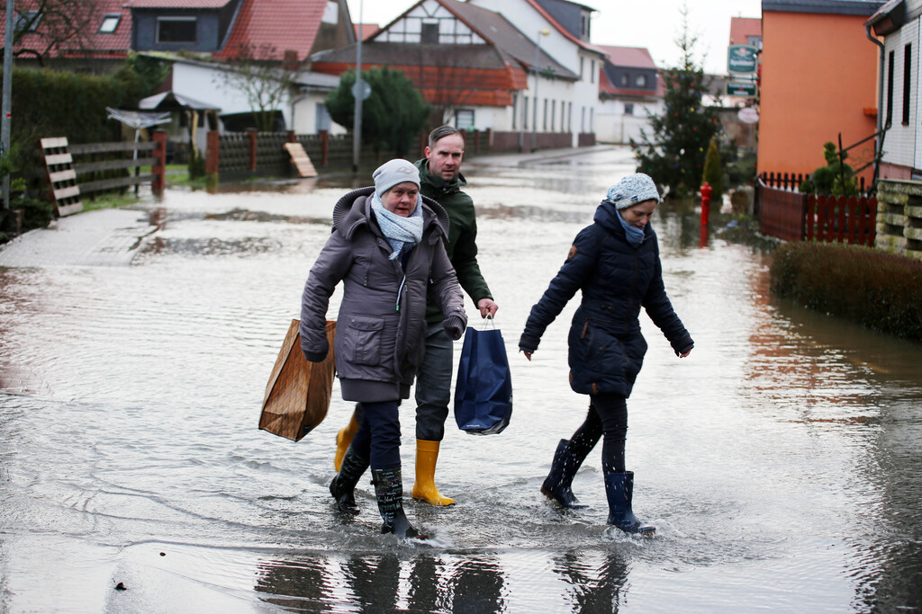 Hochwasserlage bleibt in Deutschland noch angespannt