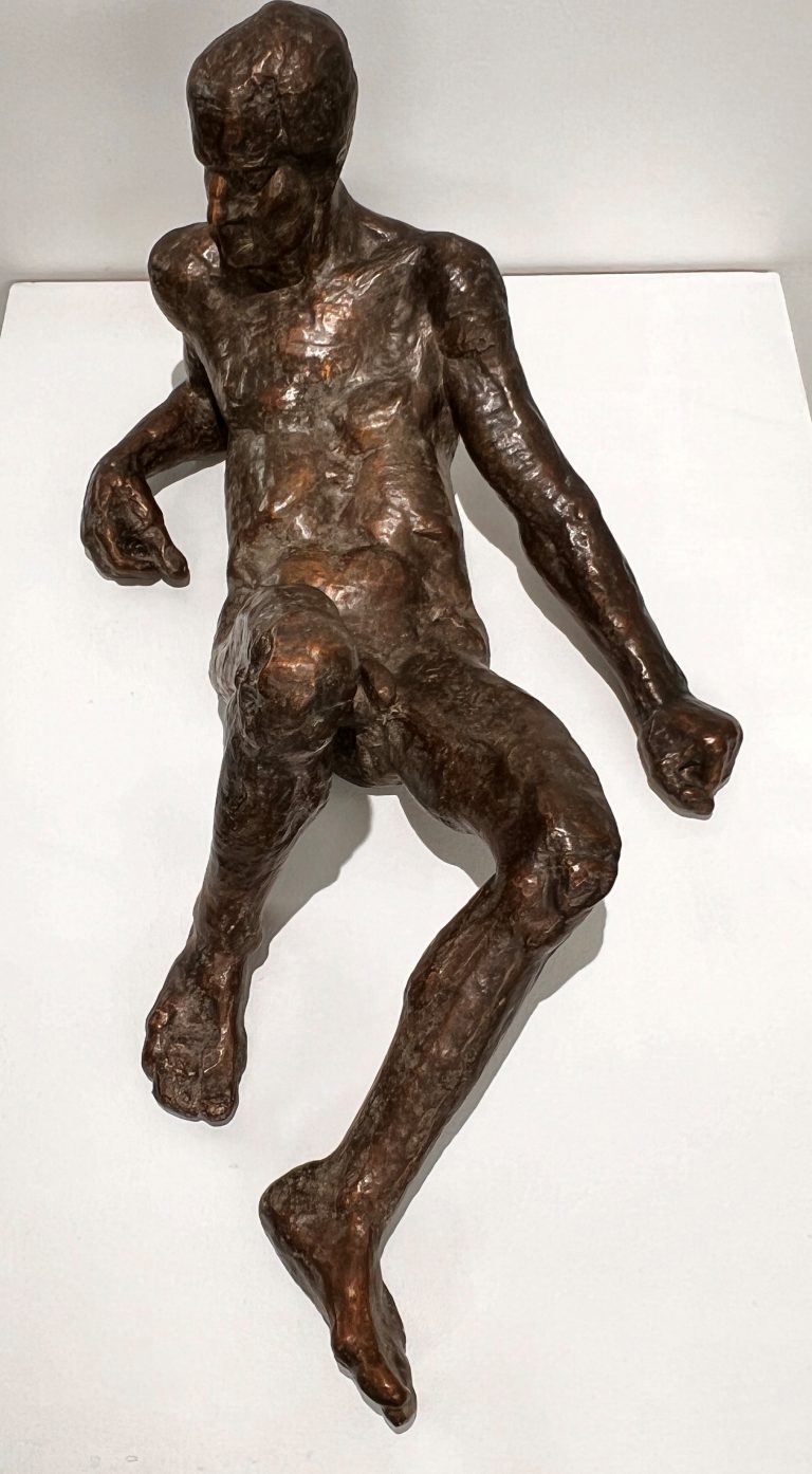Eine "Sich aufrichtende Figur" von Walter Salzmann aus dem Jahr 1993. <span class="copyright">Andreas Marte</span>