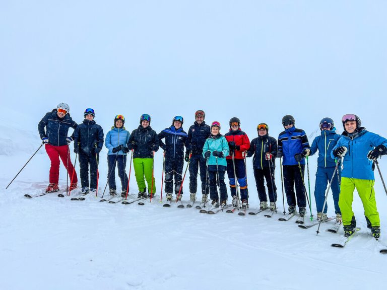 Das Teamfoto vor der ersten Abfahrt gehört einfach dazu.Vaschauner