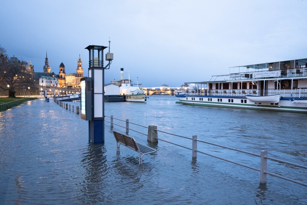 Hochwasserlage ist vielerorts kritisch