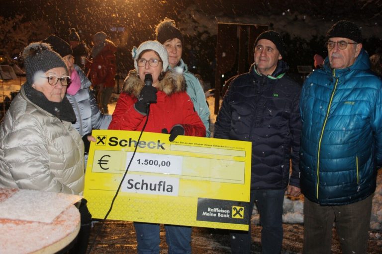 Die Bewohner von „In der Schaufel“ spenden 1500 Euro für den Rankweiler Verein Seelische Gesundheit.