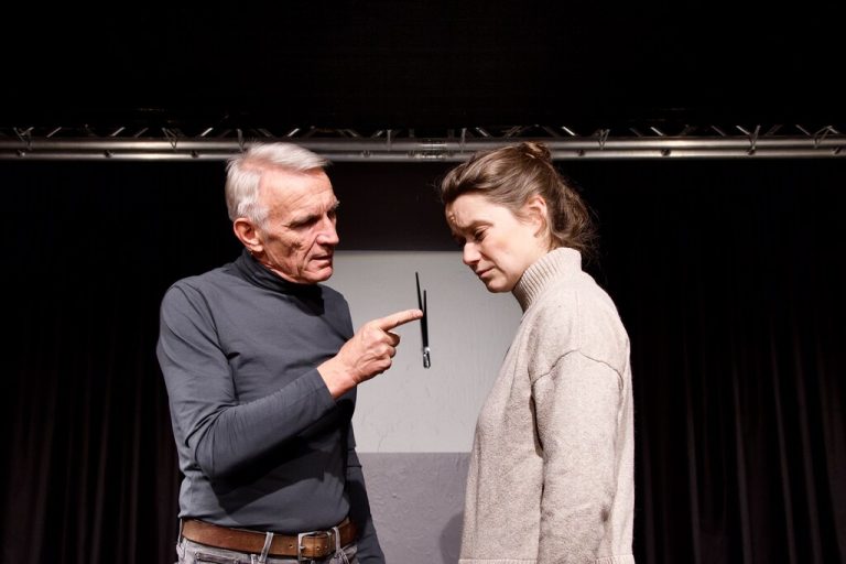 20 Uhr Salon-Theater, lauterach