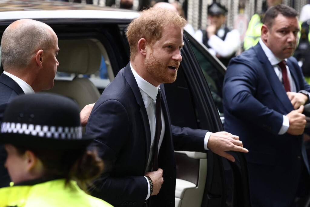 Teilsieg für Prinz Harry in Klage gegen &#8220;Mirror&#8221;-Verlag
