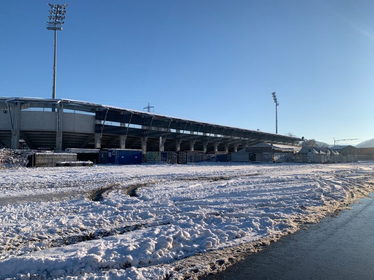 Die Parkplatzsituation rund um die Cashpoint Arena bleibt prekär.