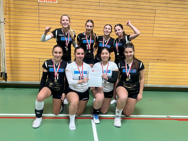 Der FFG Feldkirch Volley jubelt über Bronze. <span class="copyright">BP</span>