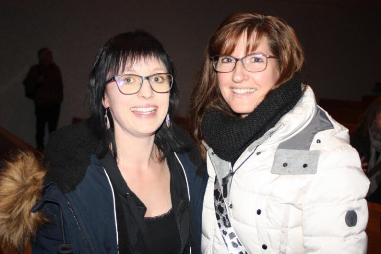 Jacqueline Kühne und Sabine Jordan freuen sich.