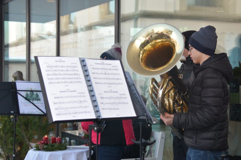 Schüler der Musikschule brachten ein festliches Ständchen.