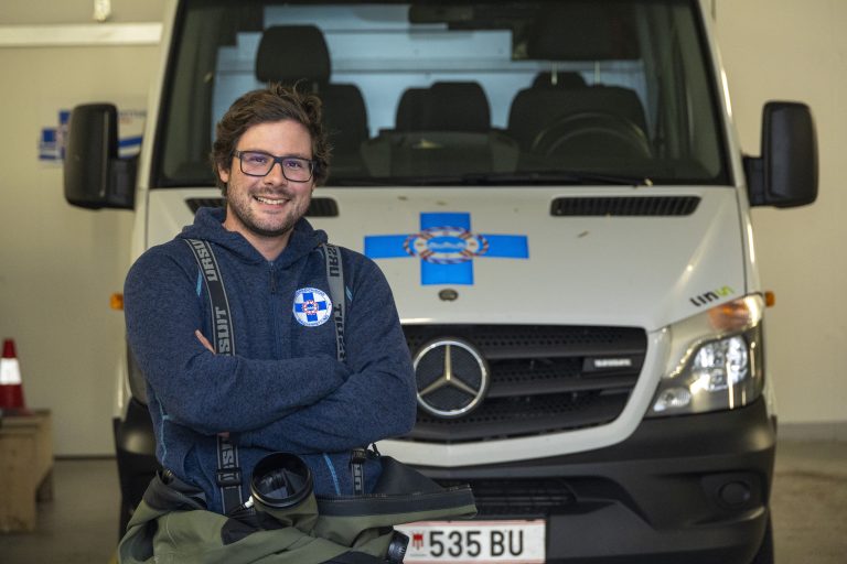 Der 34-Jährige ist Lehrer und engagiert sich in seiner Freizeit für die Wasserrettung. <span class="copyright">VN/Paulitsch</span>