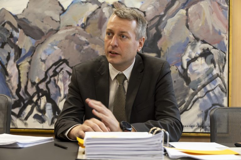 Datenschützer Christian Wirthensohn warnt vor zu großen und detaillierten Datenmengen, die zu lange gespeichert werden. <span class="copyright">VN/Paulitsch</span>