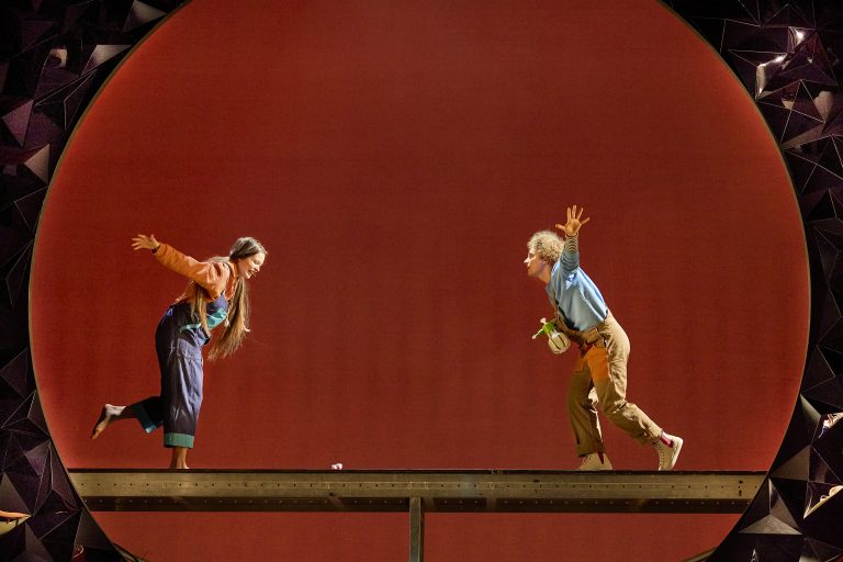 Die Inszenierung von Birgit Schreyer Duarte zeichnete sich durch ein rasantes Tempo und eine Fülle von einfallsreichen Ideen aus. <span class="copyright">Anja Köhler</span>