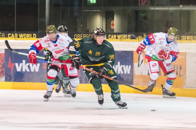 Youngster Lenz Moosbrugger ist aus dem EHC-Line-up nicht wegzudenken.<span class="media-container dcx_media_rtab" data-dcx_media_config="{}" data-dcx_media_type="rtab"> </span><span class="copyright">Stiplovsek</span>