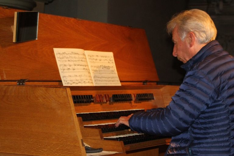 Zum 40-Jahr-Jubiläum spielte Prof. Bruno Oberhammer.