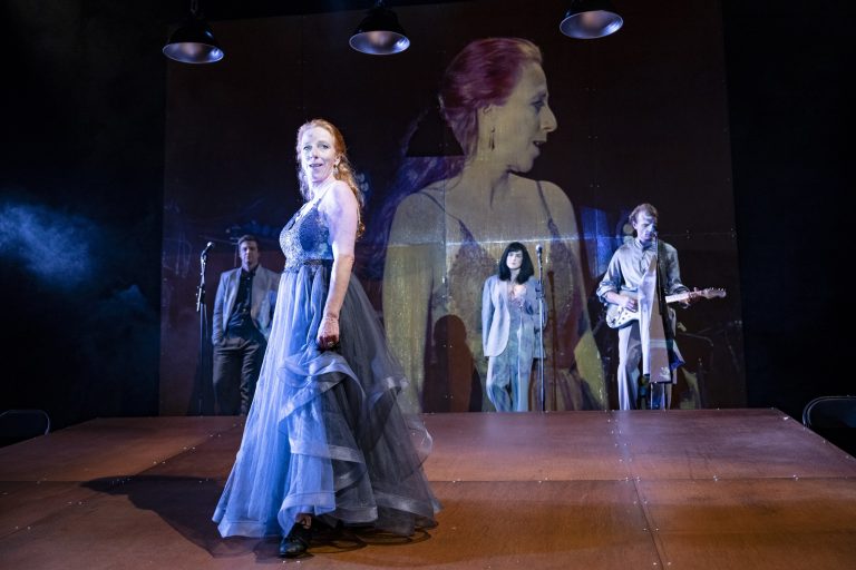 Fontanes "Effi Briest" und "Der junge Mann" von Annie Ernaux verschmelzen in Schaan zu einem Stück. <span class="copyright">Ilja Mess</span>