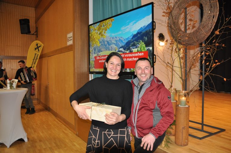 Landtagsvizepräsidentin Dr. Monika Vonier und Michael Karner (Wirtschaftsverein).