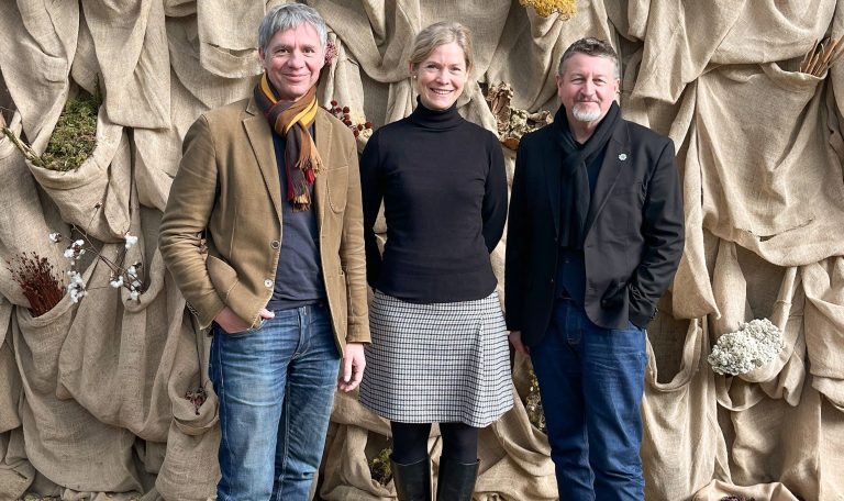 KUB-Direktor Thomas D. Trummer, KUGES-Geschäftsführerin Monika Wagner und Auditor Christian Pladerer, Österreichisches Ökologie-Institut.  <span class="copyright">kunsthaus bregenz</span>