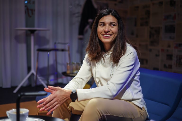 Eine Frau, die etwas zu sagen hat: Amina Gutschi hat den Magister in Psychologie. <span class="copyright">Steurer</span>