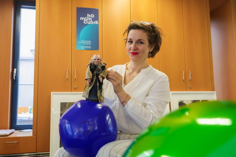 Festivalleiterin Susi Claus möchte die Besucher in die Weiten des interstellaren Raums führen.