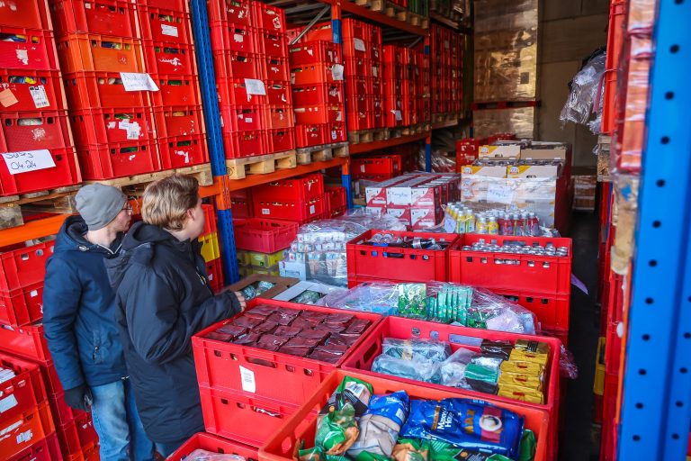 Ein Blick in das Lager von „Tischlein deck dich“.