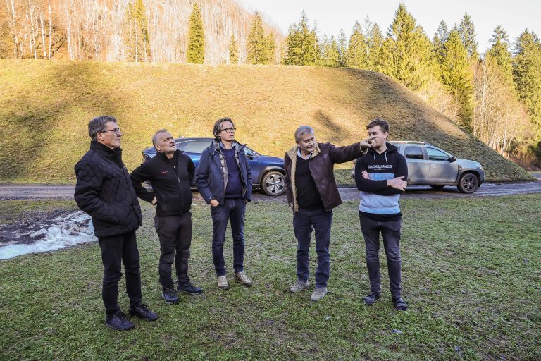 Die Bürgerinitiative „Pro Mellental“ ist fest entschlossen, gegen das Kraftwerksprojekt mobil zu machen. <span class="copyright">VN/Steurer</span>