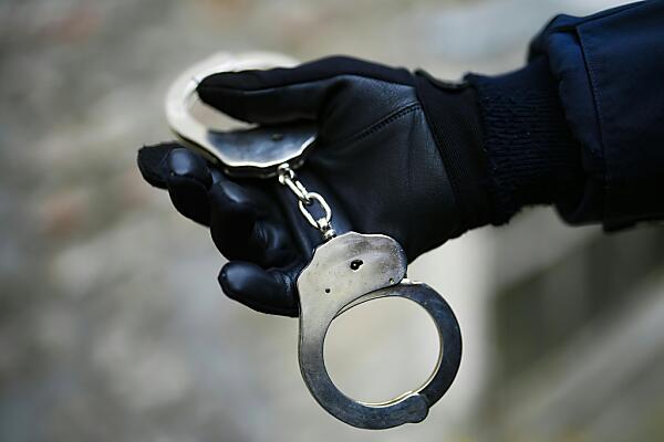 Razzia in NÖ Apotheke wegen Verdacht des Suchtmittelhandels