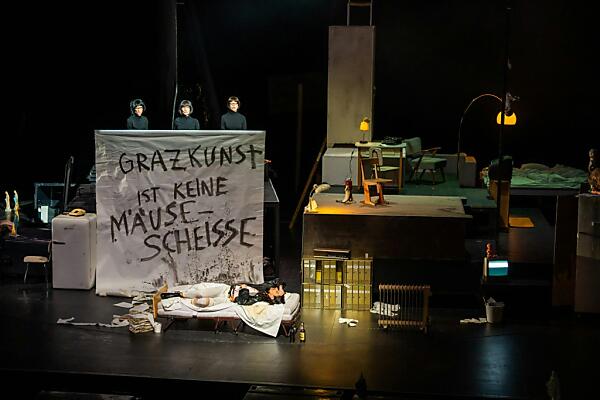 &#8220;Schwabgasse 94&#8221; zeigt Theater als herrlichen Schrottplatz