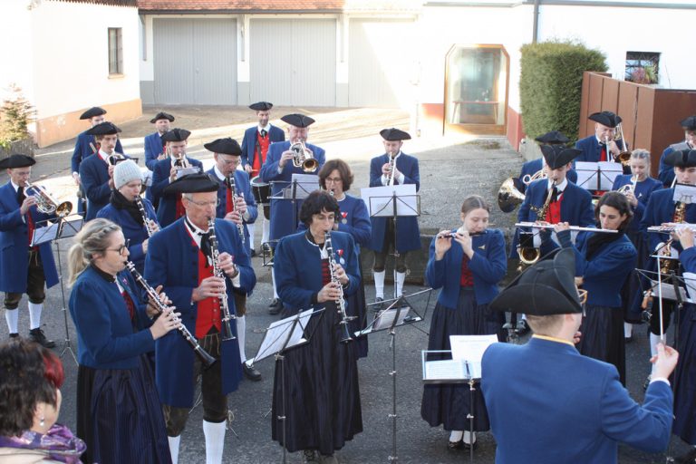 Auch vor dem Gasthaus Mohren fand das feierliche Silvesterblasen statt.