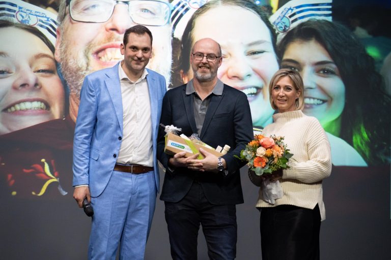In Wort und Bild dokumentiert Christian Fetz (Mitte) – im Bild mit Gattin Ute.