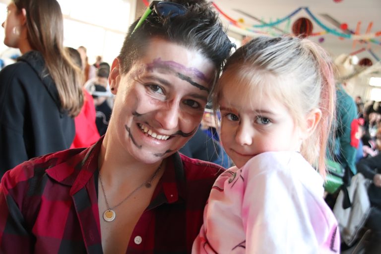Stephanie und die kleine Felia hatten einen Riesenspaß.