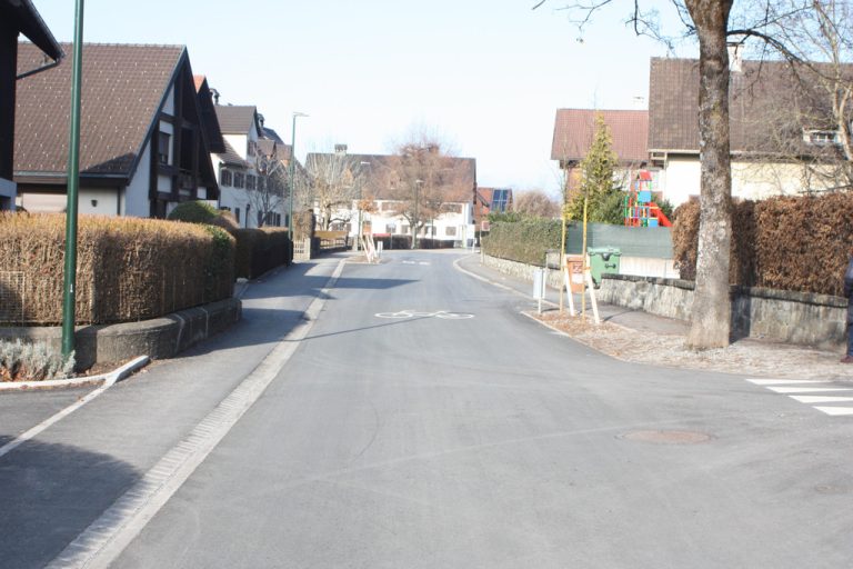 Die Montfortstraße lädt als Fahrradstraße ein, das Auto mit dem Drahtesel auszutauschen.