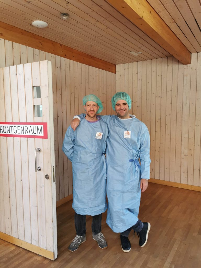 Die Veranstaltung in Hittisau zeigte mit spielerischen Behandlungen, wie man Kinder positiv an Medizin heranführen kann.