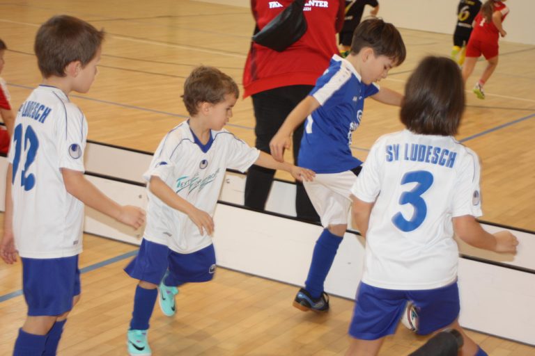 Auch die Burschen vom SV Ludesch kickten eifrig auf dem Turnier mit.