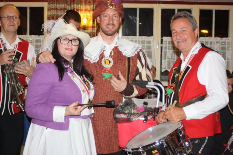Monika Dobler, Ehrenpräsident Ernst Prantl und Dietmar Breuß.