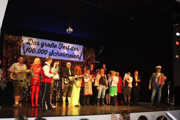 "Das große Fest der 100.000 Schalmeien" beim 39. Rankweiler Ball.