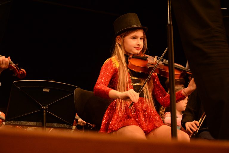 Das Kinderorchester verzauberte die Gäste mit ihrem Auftritt.