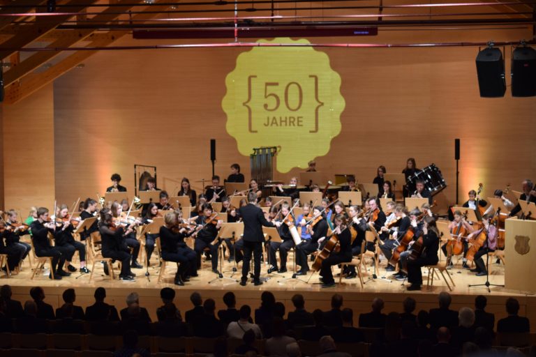 Der Tag wurde musikalisch von zahlreichen talentierten Musikern und Musikerinnen gestaltet.