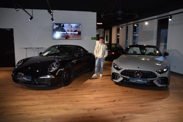 Edelste Luxuskarossen und eine moderne Werkstatt zählen bei Auto Linher dazu.