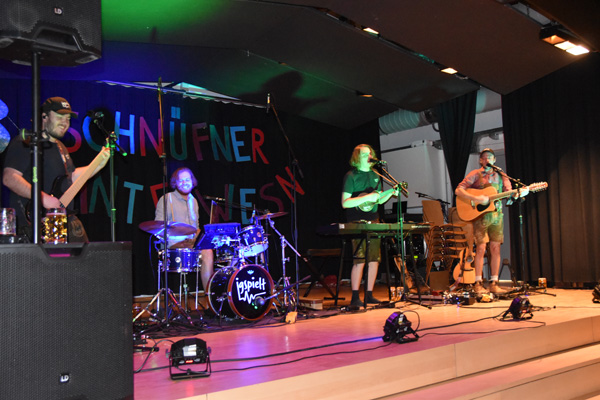 Die Band „Igspielt“ brachte das Party-Publikum in Superstimmung.