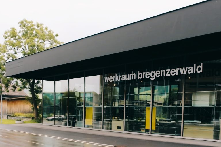 Mit dem Werkraumhaus in Andelsbuch verfügt das Wälder Handwerk über eine wichtige Einrichtung.