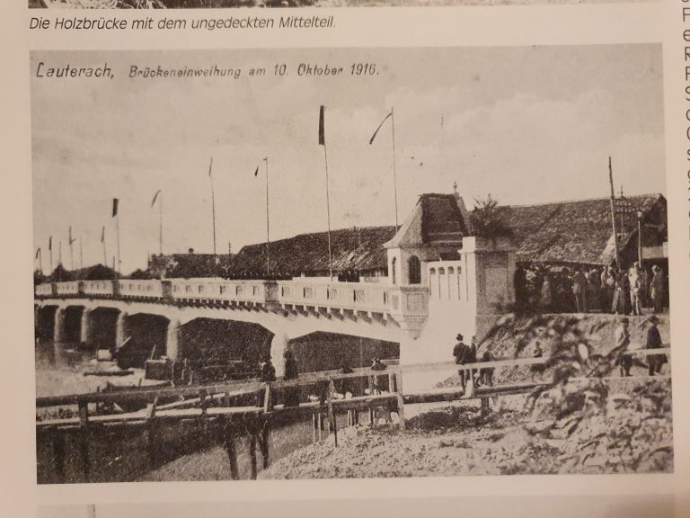 Diese Aufnahme zeigt die Brücke bei ihrer Einweihung am 10. Oktober 1916.